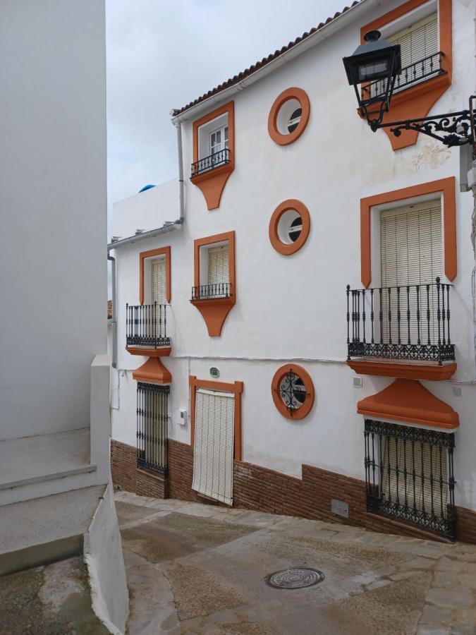 高辛Casa Almoraima别墅 外观 照片